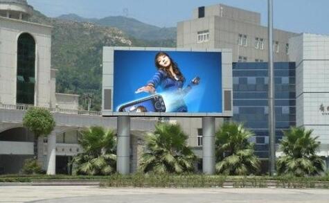 安裝戶外全彩屏需注意哪些事項(xiàng)？